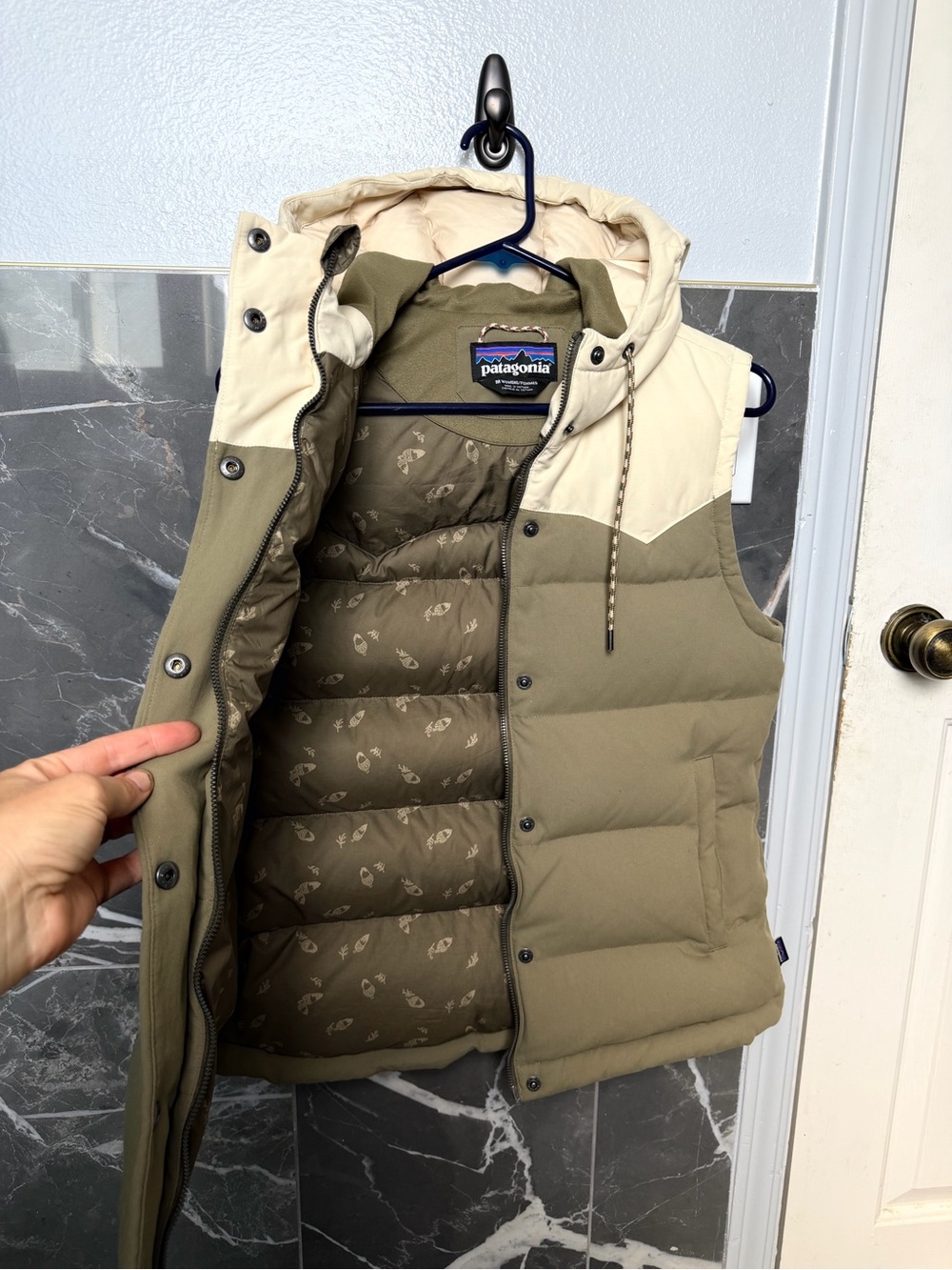 Patagonia hooded bivy down vest - Picture 4 of 9